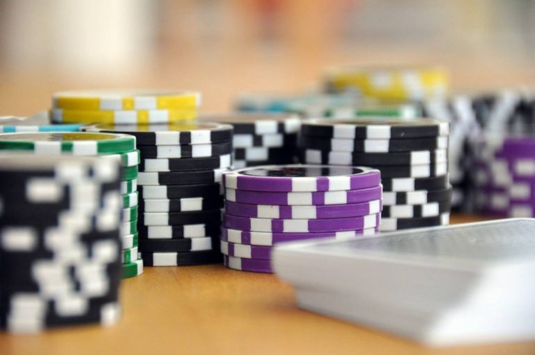 Comment jouer au Poker en ligne ?
